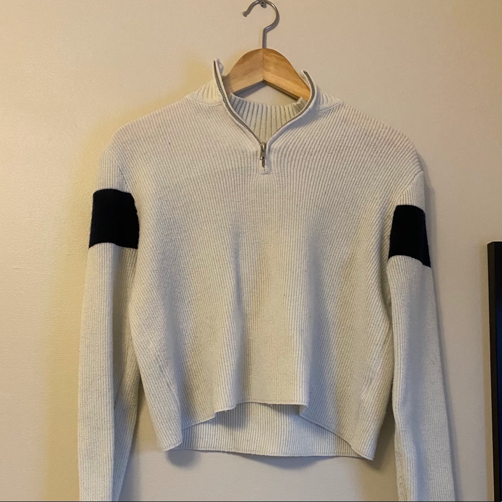 Brandy Melville sweater